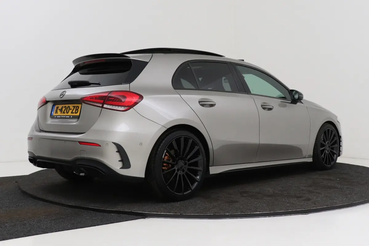 180 Business Solution | AMG-Line | Panoramadak | Memory | Stoelverwarming | CarPlay | Climate Control |
