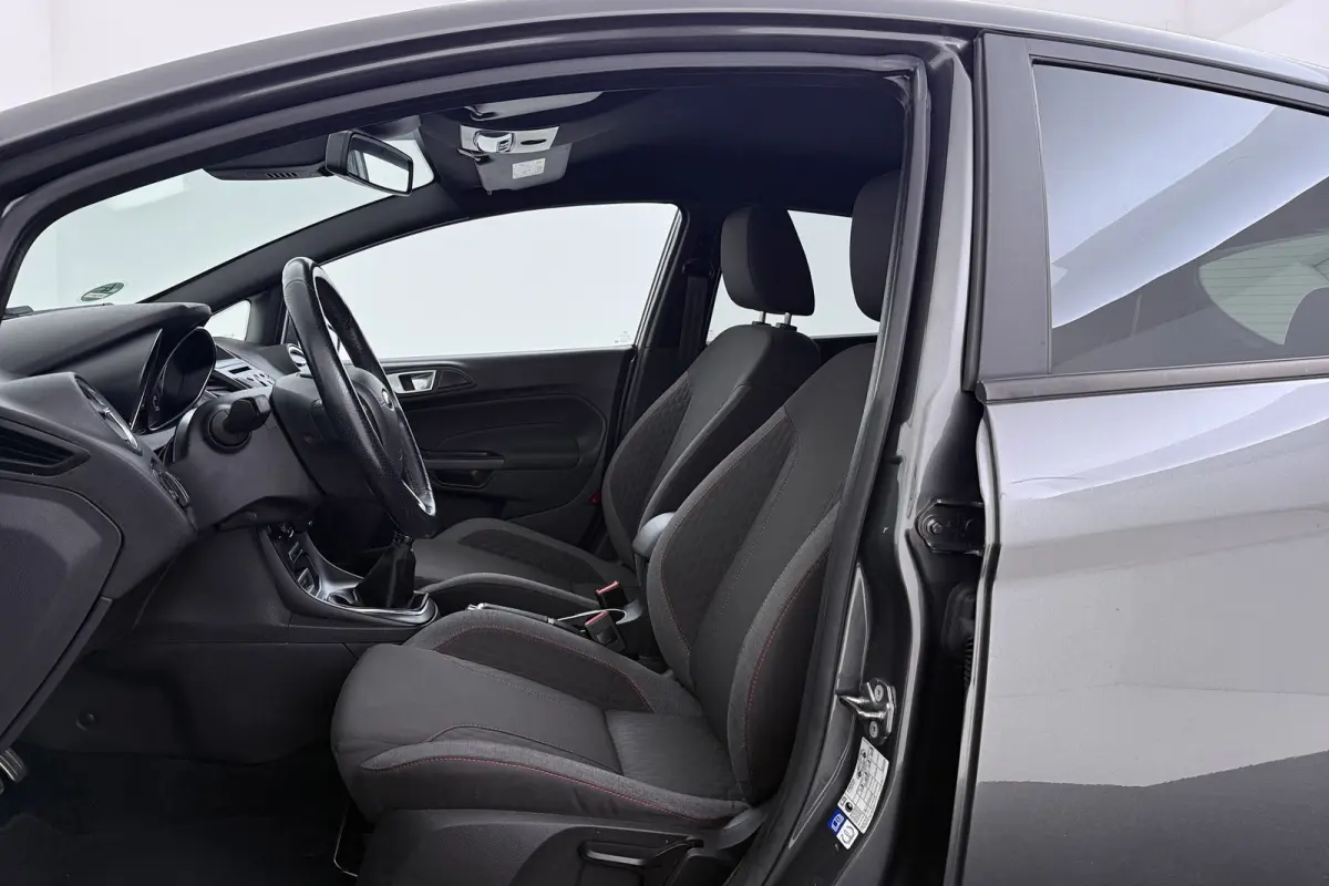 1.0 EcoBoost ST Line | Org NL | Dealer Ond. | Navigatie | Stoelverwarming | Cruise Control |