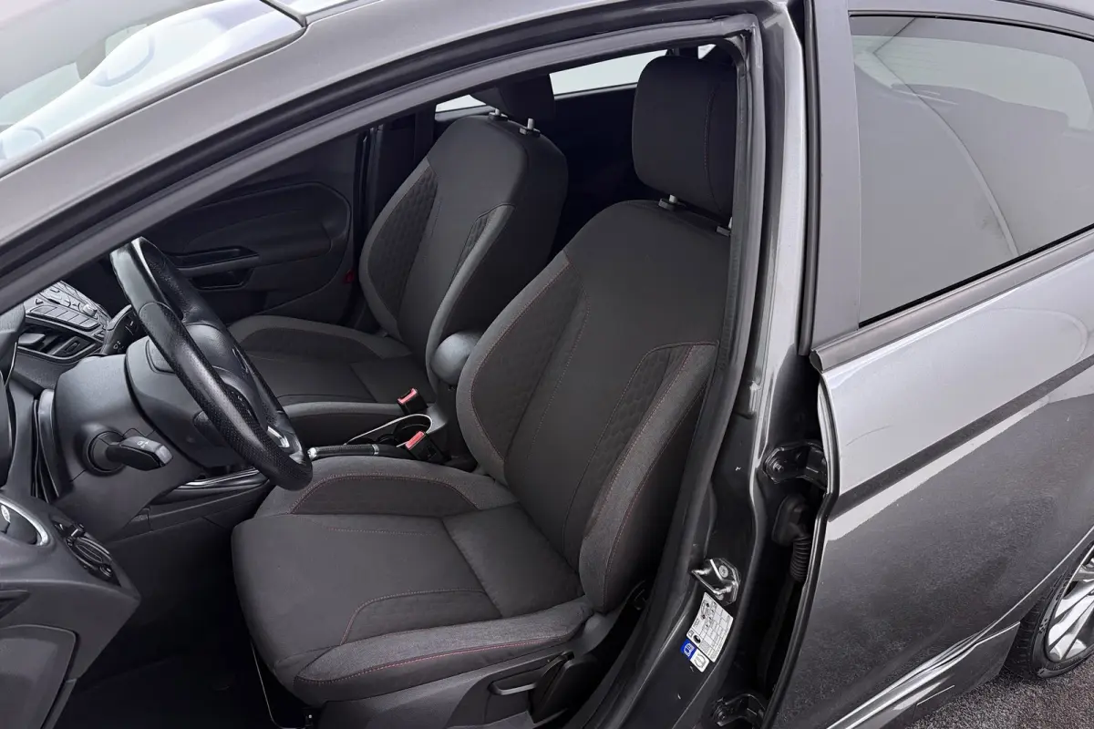 1.0 EcoBoost ST Line | Org NL | Dealer Ond. | Navigatie | Stoelverwarming | Cruise Control |