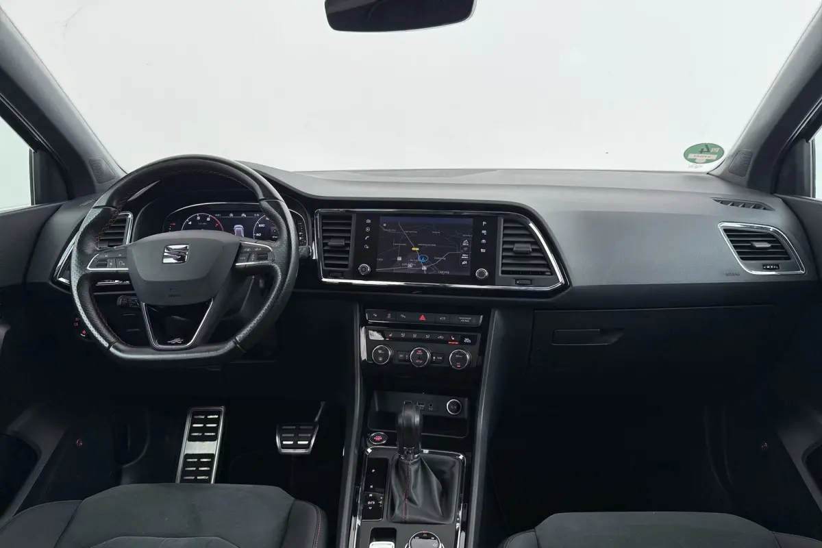 1.5 TSI FR Business Intense | Trekhaak | Org. NL | 360 | CarPlay | Digital Cockpit | Adap. Cruise | Stoelverwarming |