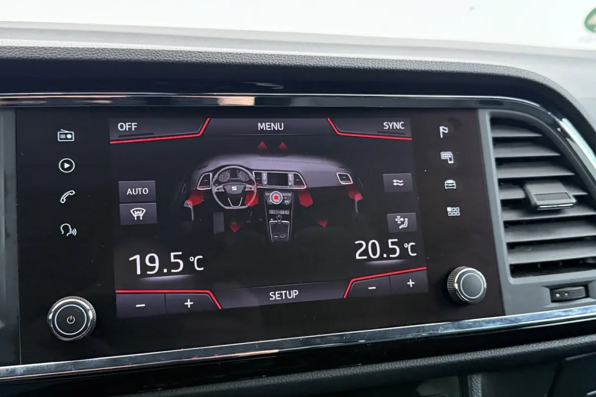 1.5 TSI FR Business Intense | Trekhaak | Org. NL | 360 | CarPlay | Digital Cockpit | Adap. Cruise | Stoelverwarming |