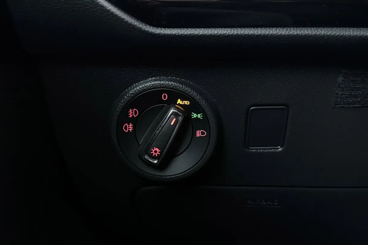 1.5 TSI FR Business Intense | Trekhaak | Org. NL | 360 | CarPlay | Digital Cockpit | Adap. Cruise | Stoelverwarming |