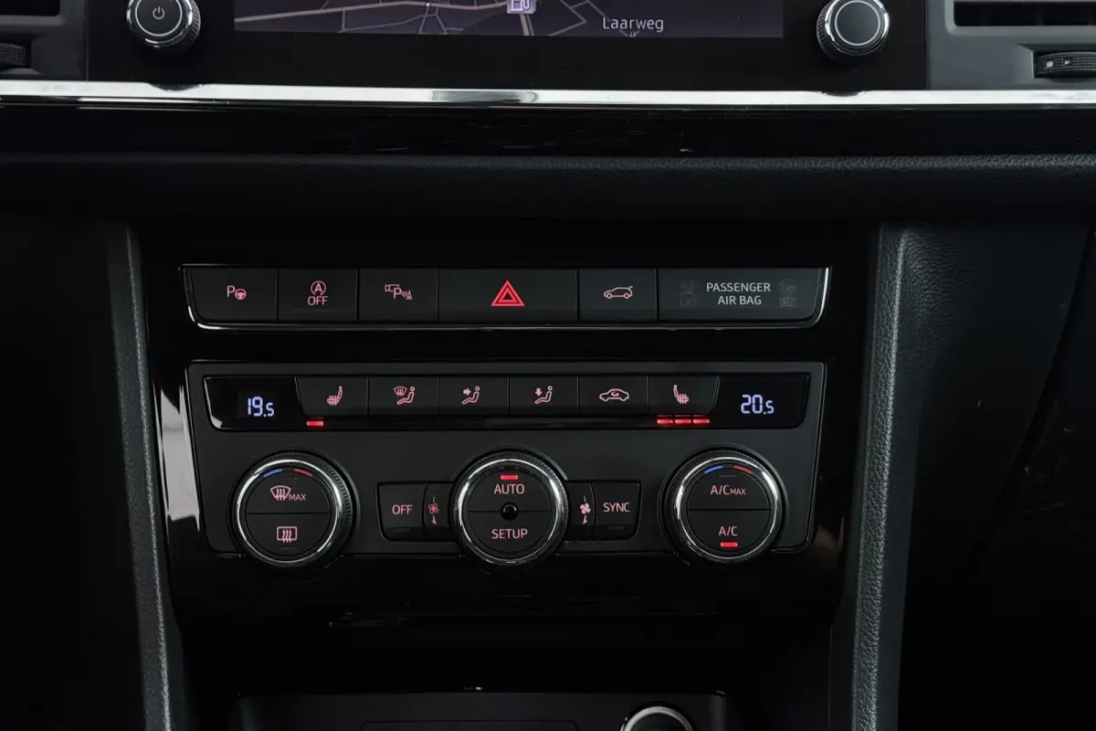 1.5 TSI FR Business Intense | Trekhaak | Org. NL | 360 | CarPlay | Digital Cockpit | Adap. Cruise | Stoelverwarming |