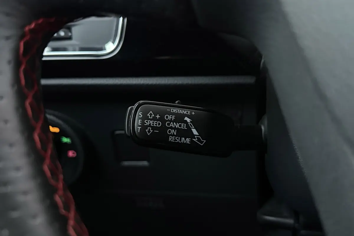 1.5 TSI FR Business Intense | Trekhaak | Org. NL | 360 | CarPlay | Digital Cockpit | Adap. Cruise | Stoelverwarming |