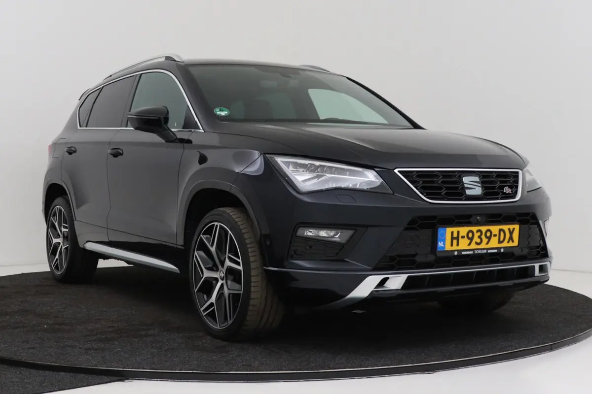 1.5 TSI FR Business Intense | Trekhaak | Org. NL | 360 | CarPlay | Digital Cockpit | Adap. Cruise | Stoelverwarming |