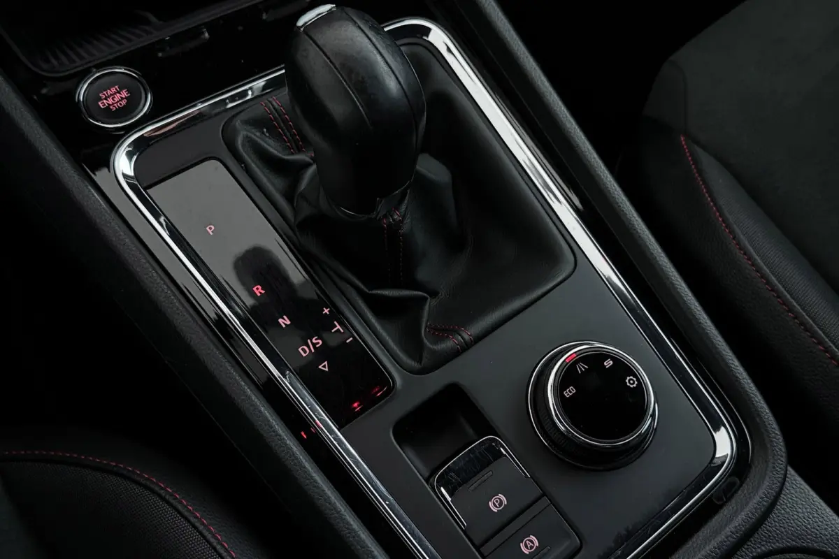 1.5 TSI FR Business Intense | Trekhaak | Org. NL | 360 | CarPlay | Digital Cockpit | Adap. Cruise | Stoelverwarming |