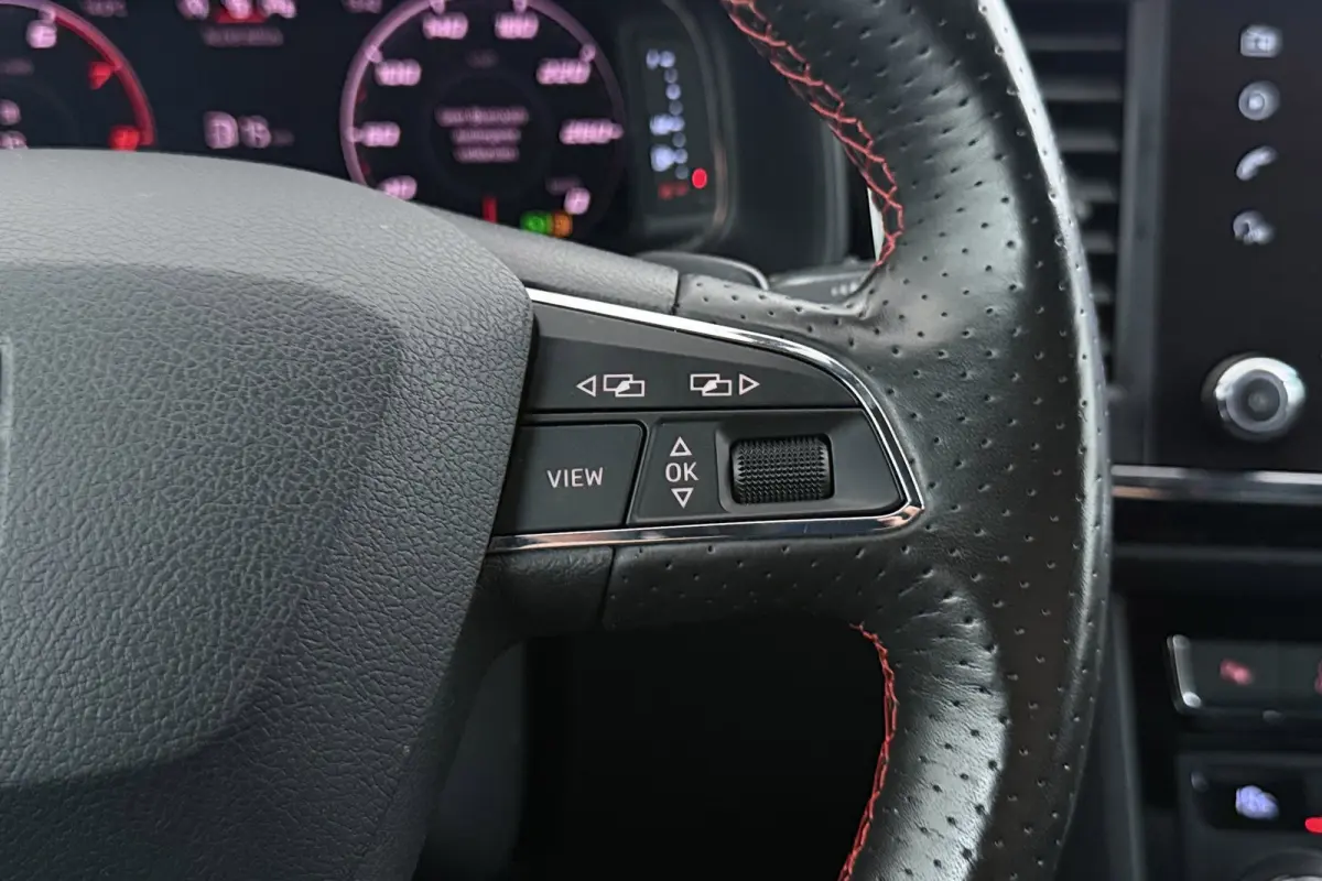 1.5 TSI FR Business Intense | Trekhaak | Org. NL | 360 | CarPlay | Digital Cockpit | Adap. Cruise | Stoelverwarming |
