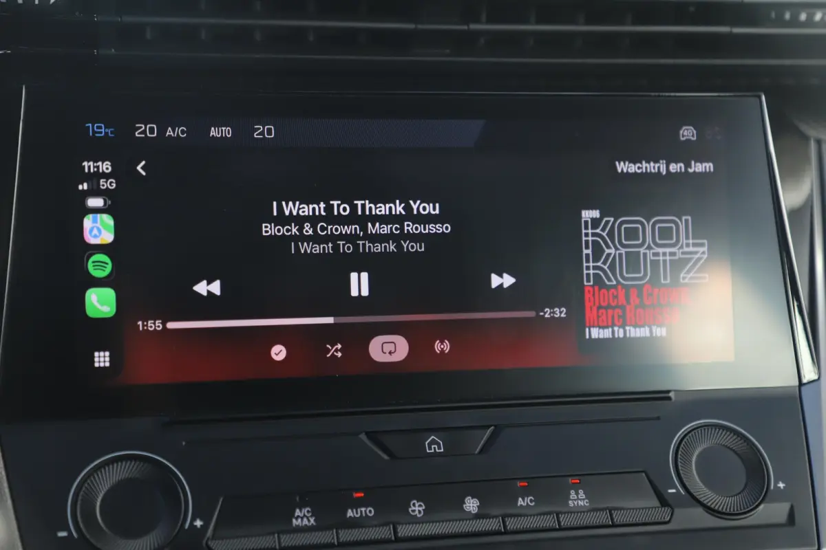 1.2 PureTech Active Pack Business 131PK Trekhaak Navigatie Carplay Android Climate Cruise Control LMV