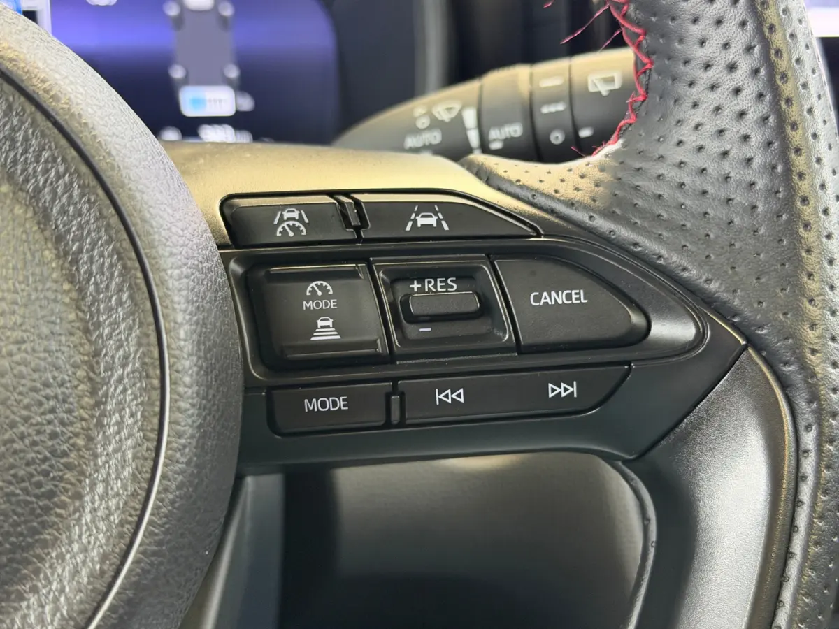 1.5 Hybrid 130 GR Sport CarPlay Camera