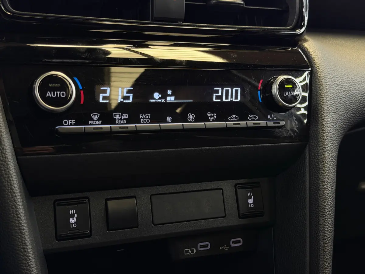 1.5 Hybrid 130 GR Sport CarPlay Camera