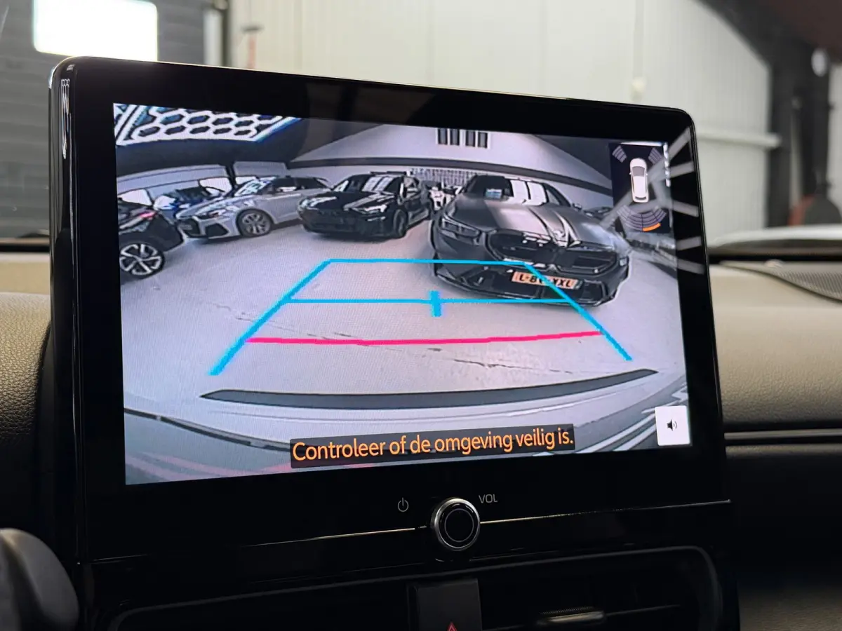 1.5 Hybrid 130 GR Sport CarPlay Camera