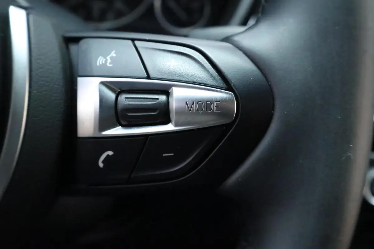 318i M Sport | High Executive | Trekhaak | LED | Navi