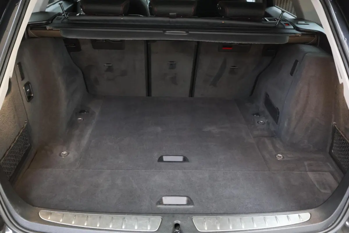 318i M Sport | High Executive | Trekhaak | LED | Navi