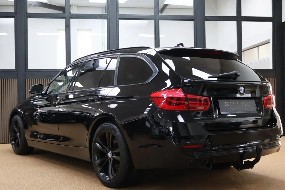318i M Sport | High Executive | Trekhaak | LED | Navi