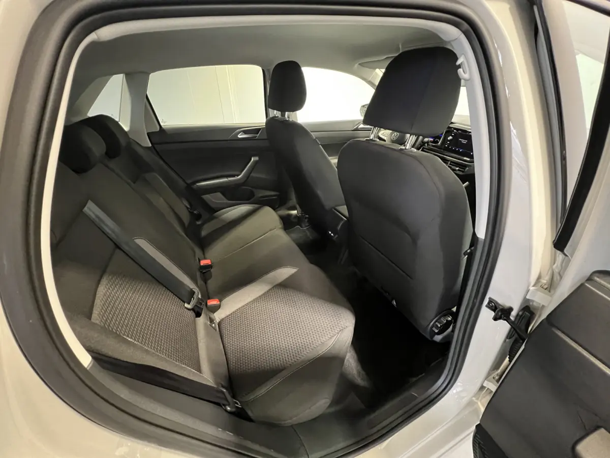 1.0 TSI Life Edition | Android Auto/Apple Carplay | LM Velgen 15" | Achteruitrijcamera | PDC Achter | Cruise Control Adaptief | Airco |