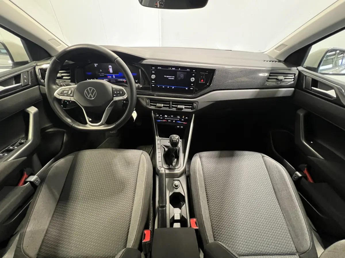 1.0 TSI Life Edition | Android Auto/Apple Carplay | LM Velgen 15" | Achteruitrijcamera | PDC Achter | Cruise Control Adaptief | Airco |