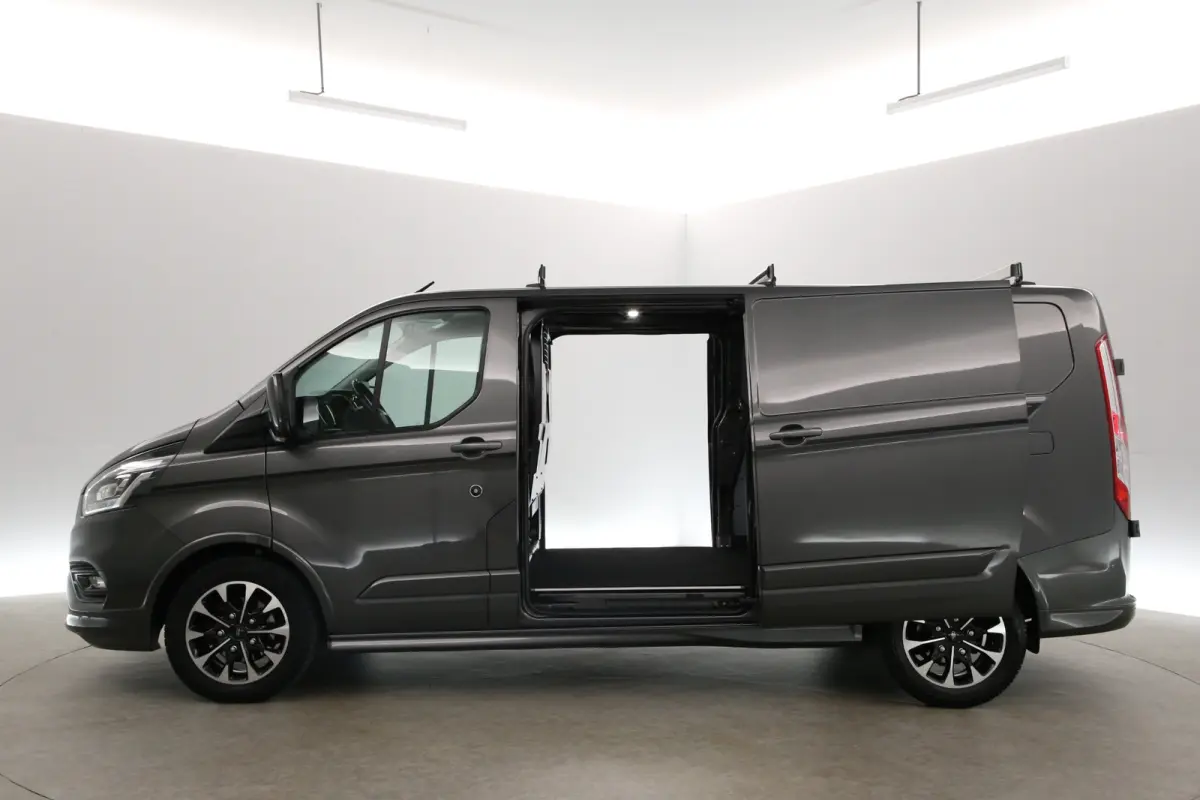 2.0 TDCI L2H1 Sport 185PK | Marge | Automaat | Airco | Cruise | Camera | 2xSchuifdeur | 3 Zits | Trekhaak
