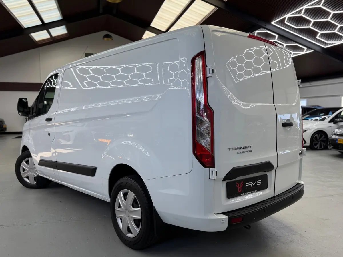 340 1.0 EcoBoost L1H1 PHEV Trend