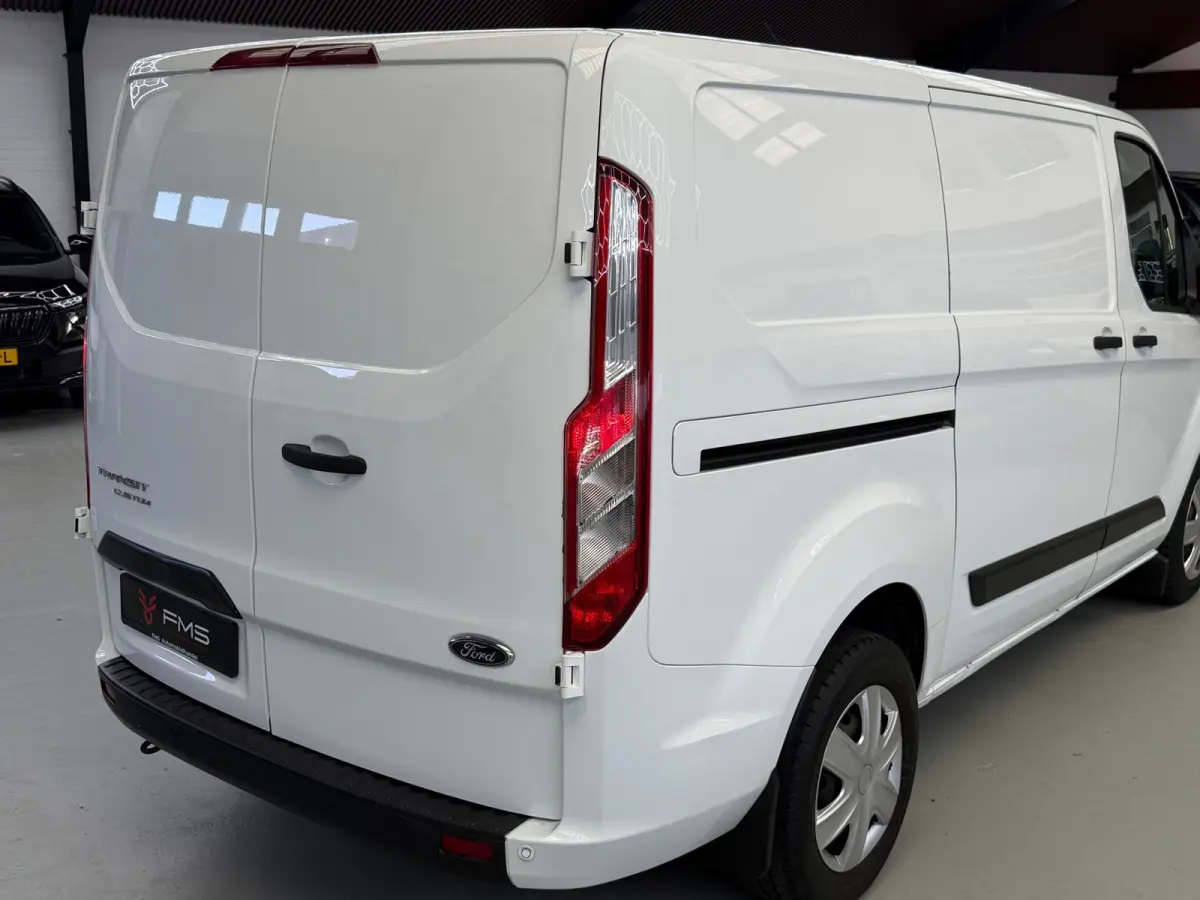 340 1.0 EcoBoost L1H1 PHEV Trend