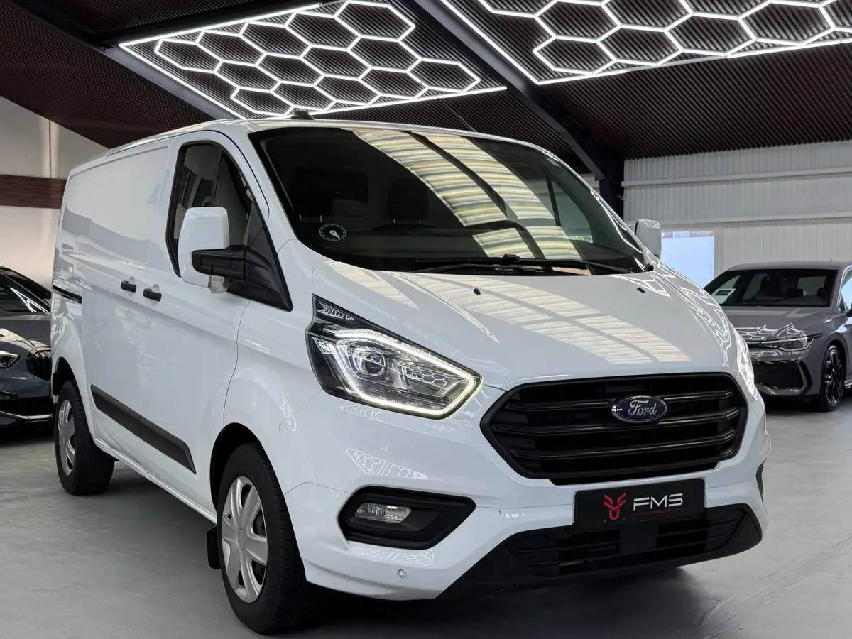 340 1.0 EcoBoost L1H1 PHEV Trend