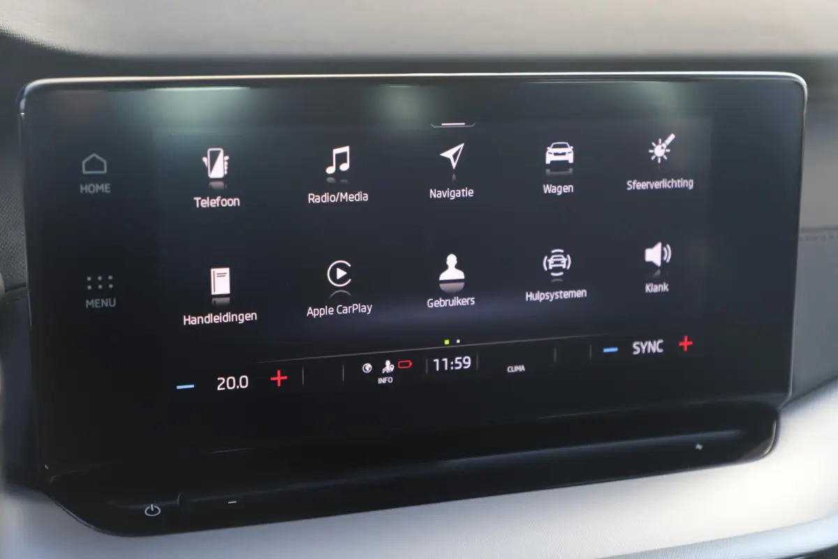 1.0 e-TSI Sport Business Automaat Virtual Cockpit 18 inch LMV Sportstoelen Navigatie Carplay Android Climate Cruise Control Parkeersensor
