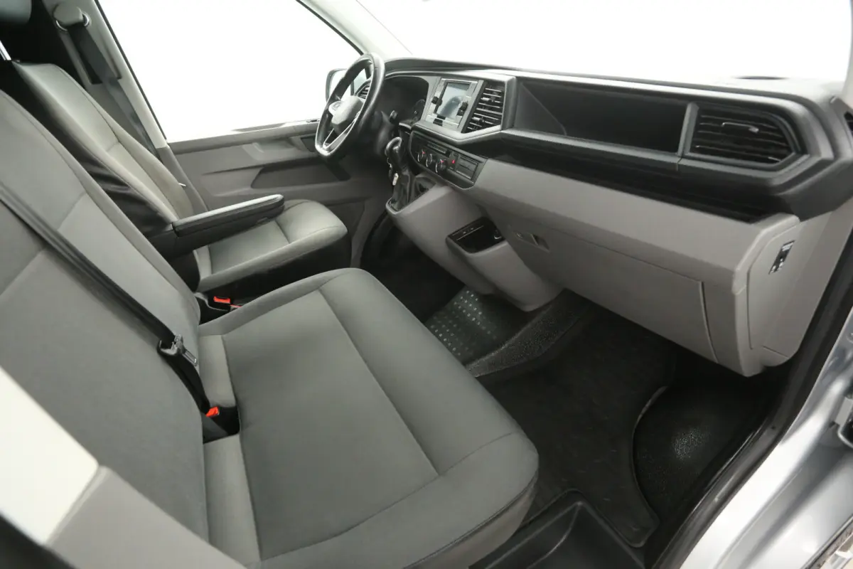 2.0 TDI 200PK | Automaat | Airco | Cruise | Carplay | Camera | 2x Schuifdeur | 3 Zits | Trekhaak | LED