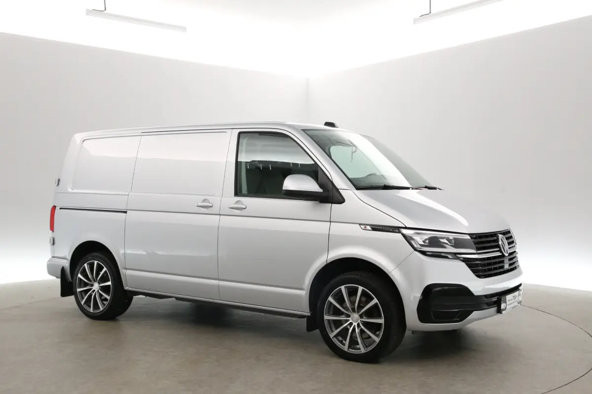 2.0 TDI 200PK | Automaat | Airco | Cruise | Carplay | Camera | 2x Schuifdeur | 3 Zits | Trekhaak | LED