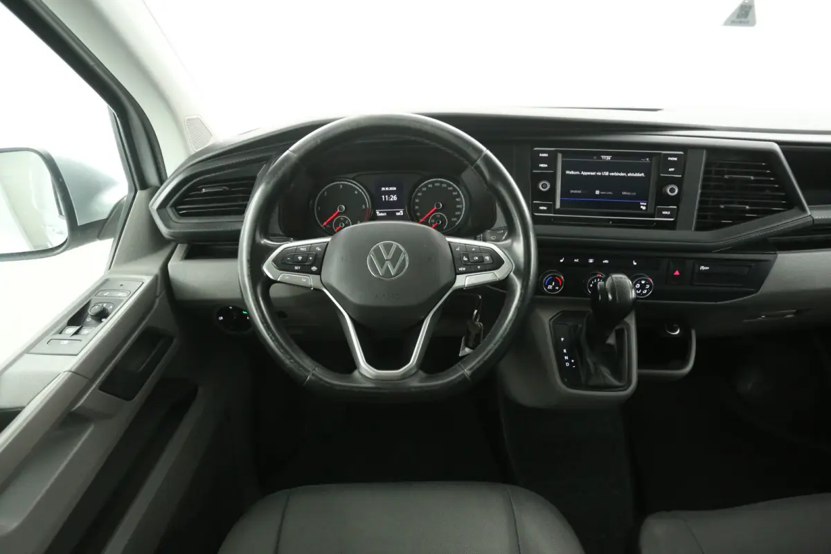 2.0 TDI 200PK | Automaat | Airco | Cruise | Carplay | Camera | 2x Schuifdeur | 3 Zits | Trekhaak | LED