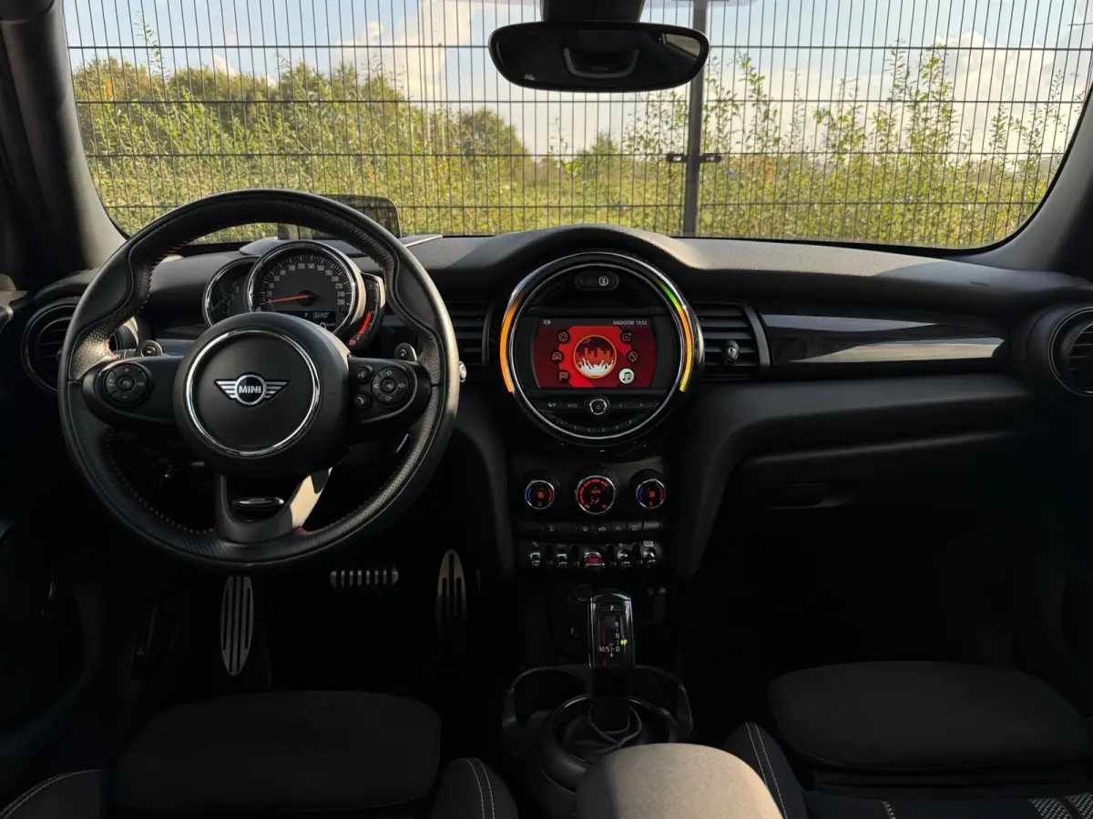2.0 Cooper S Pepper JCW | Carplay | PDC | Camera | Pano | HUD |
