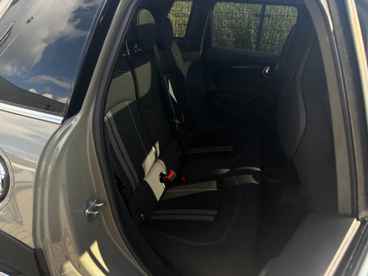 2.0 Cooper S Pepper JCW | Carplay | PDC | Camera | Pano | HUD |
