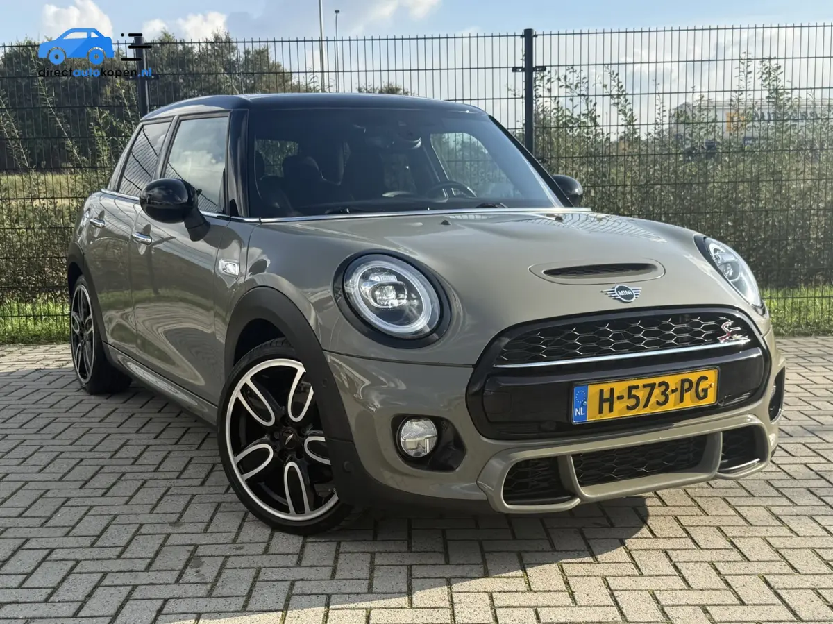 2.0 Cooper S Pepper JCW | Carplay | PDC | Camera | Pano | HUD |