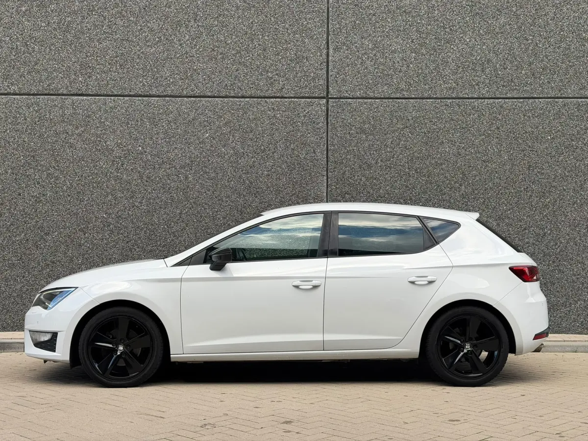 1.4 EcoTSI FR 150PK (CRUISE CONTROL, STOELVERWARMING, PARKEERSENSOREN, LED, HALF LEDER, GOED ONDH, ETC!)