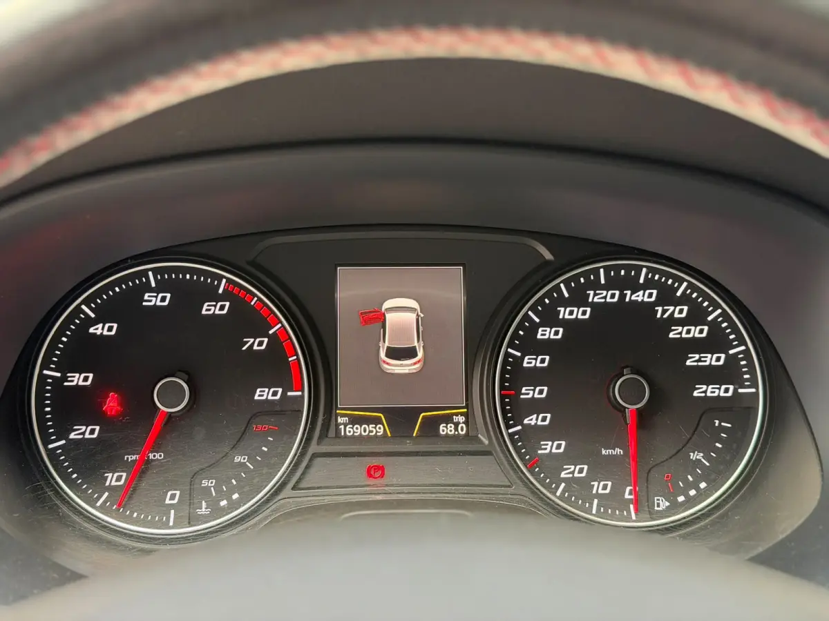 1.4 EcoTSI FR 150PK (CRUISE CONTROL, STOELVERWARMING, PARKEERSENSOREN, LED, HALF LEDER, GOED ONDH, ETC!)