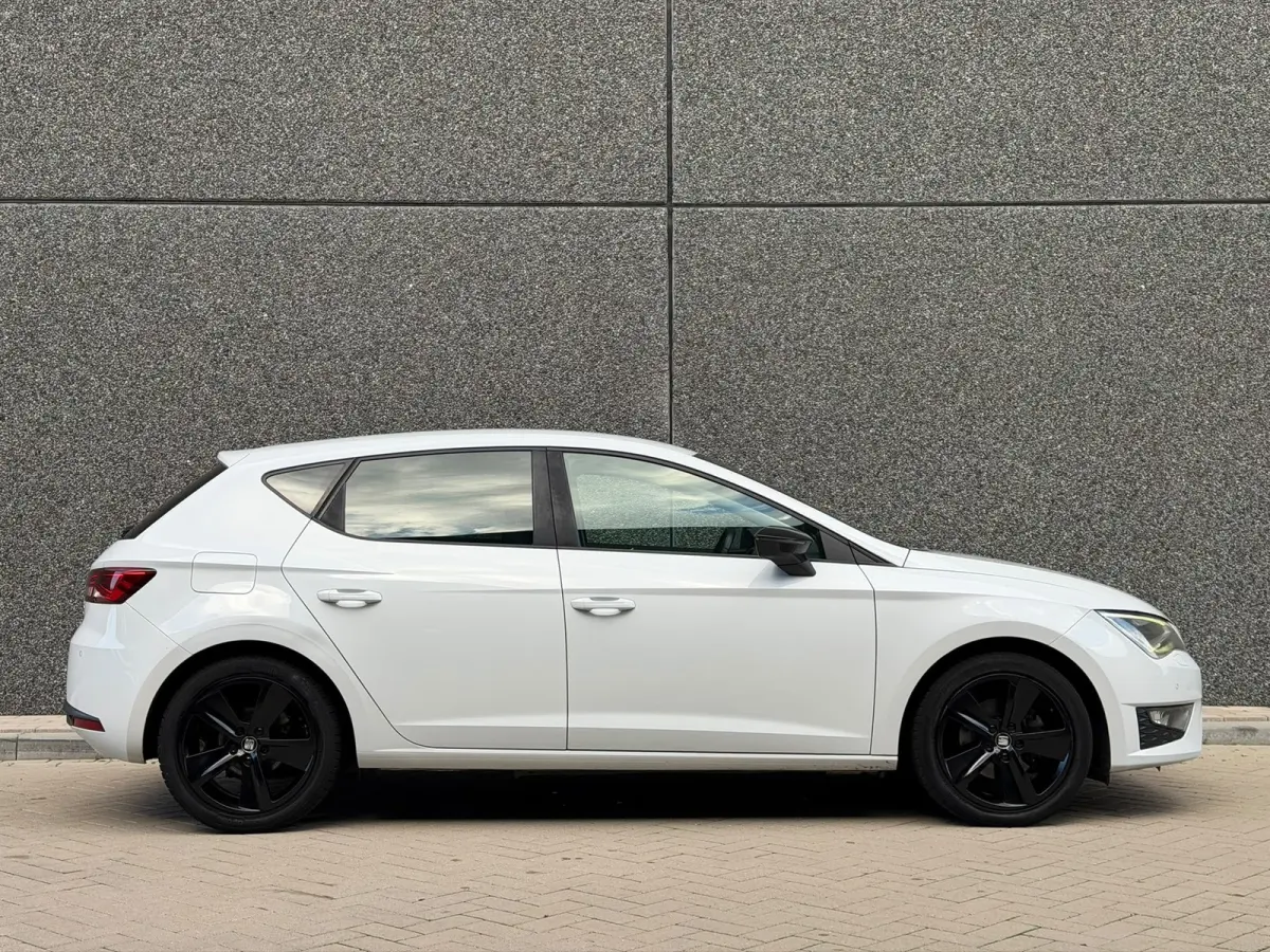 1.4 EcoTSI FR 150PK (CRUISE CONTROL, STOELVERWARMING, PARKEERSENSOREN, LED, HALF LEDER, GOED ONDH, ETC!)