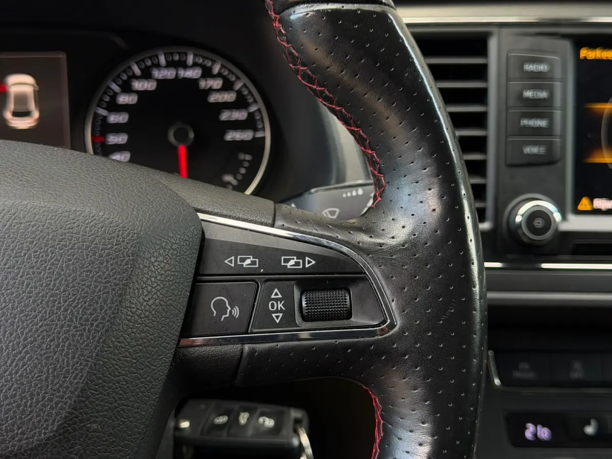1.4 EcoTSI FR 150PK (CRUISE CONTROL, STOELVERWARMING, PARKEERSENSOREN, LED, HALF LEDER, GOED ONDH, ETC!)