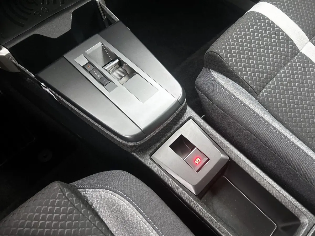 GS 44 kWh | Camera | Parkeersensoren |