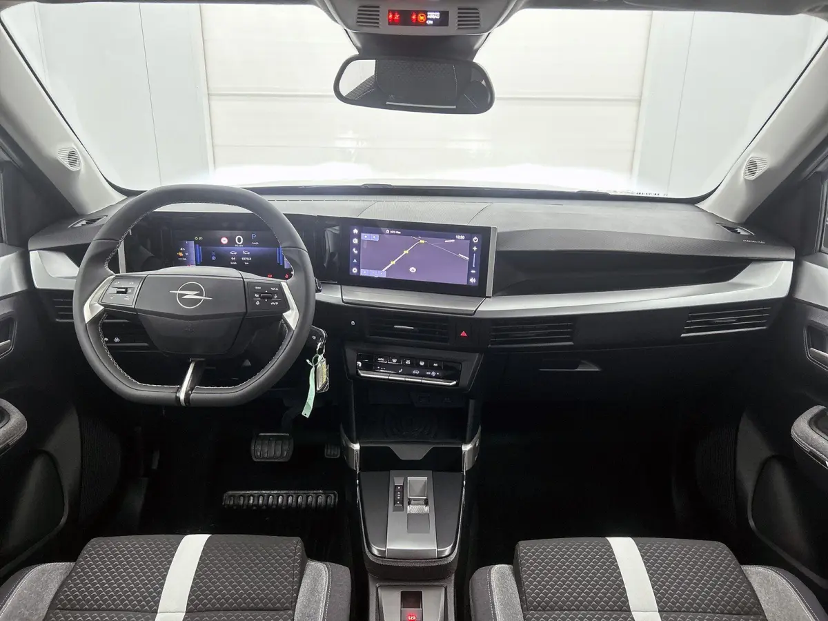 GS 44 kWh | Camera | Parkeersensoren |