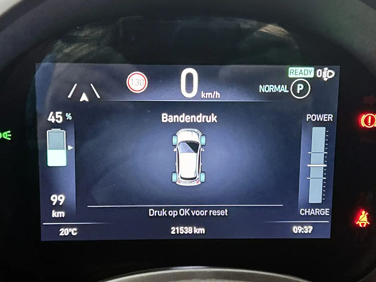 Icon 42 kWh | SOH: 95,29% | Apple Carplay/Android Auto | Stoelverwarming | Parkeersensoren