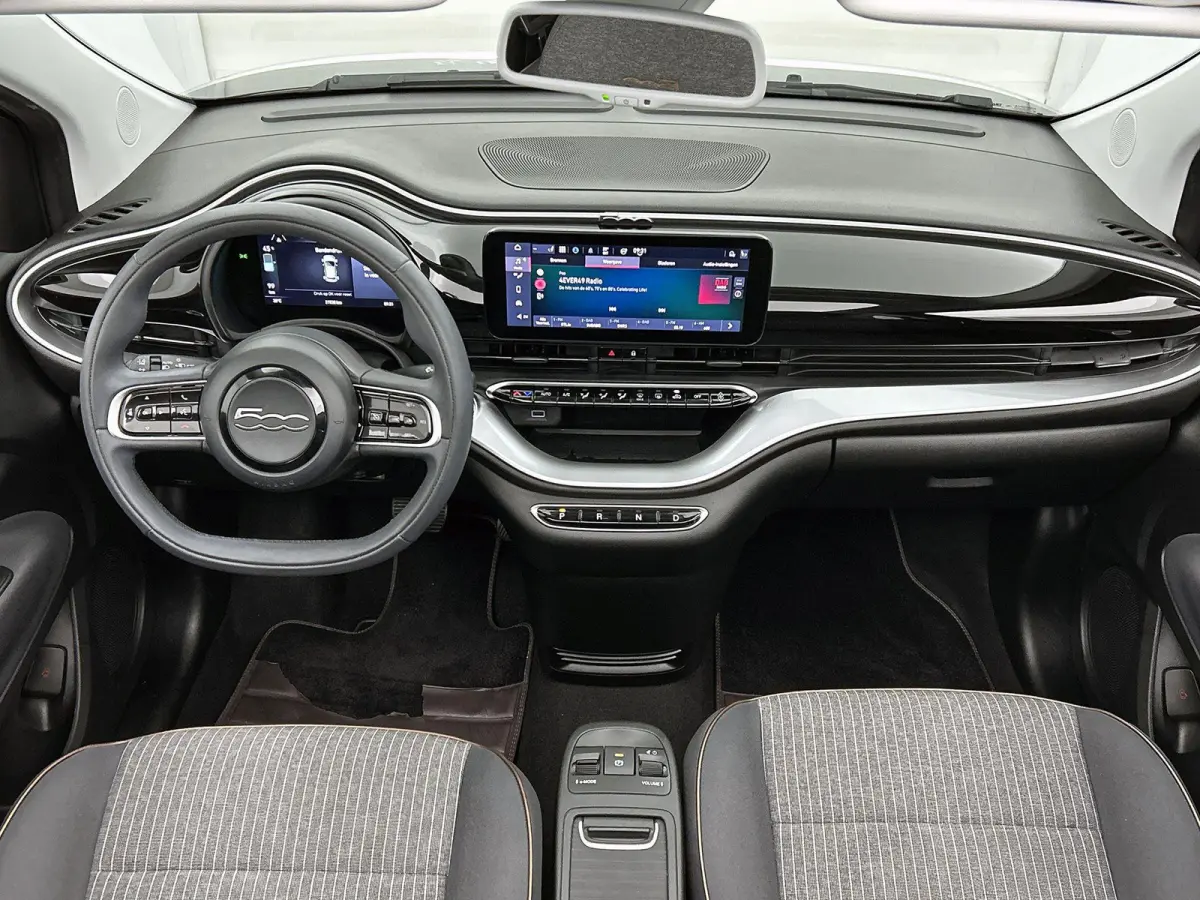 Icon 42 kWh | SOH: 95,29% | Apple Carplay/Android Auto | Stoelverwarming | Parkeersensoren