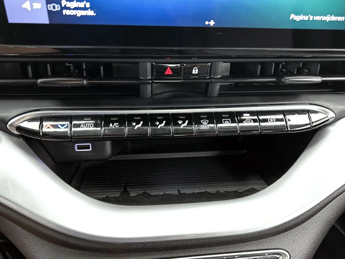 Icon 42 kWh | SOH: 95,29% | Apple Carplay/Android Auto | Stoelverwarming | Parkeersensoren