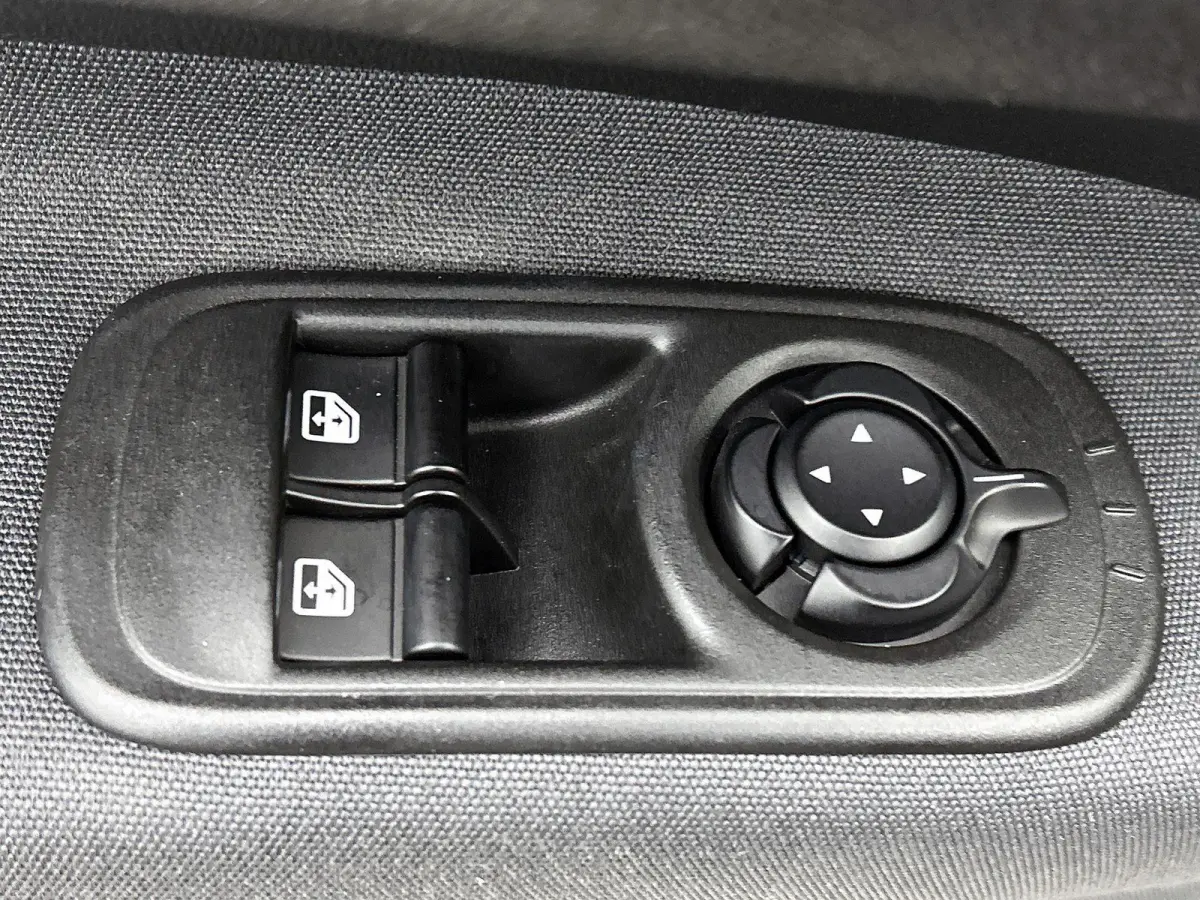 Icon 42 kWh | SOH: 95,29% | Apple Carplay/Android Auto | Stoelverwarming | Parkeersensoren