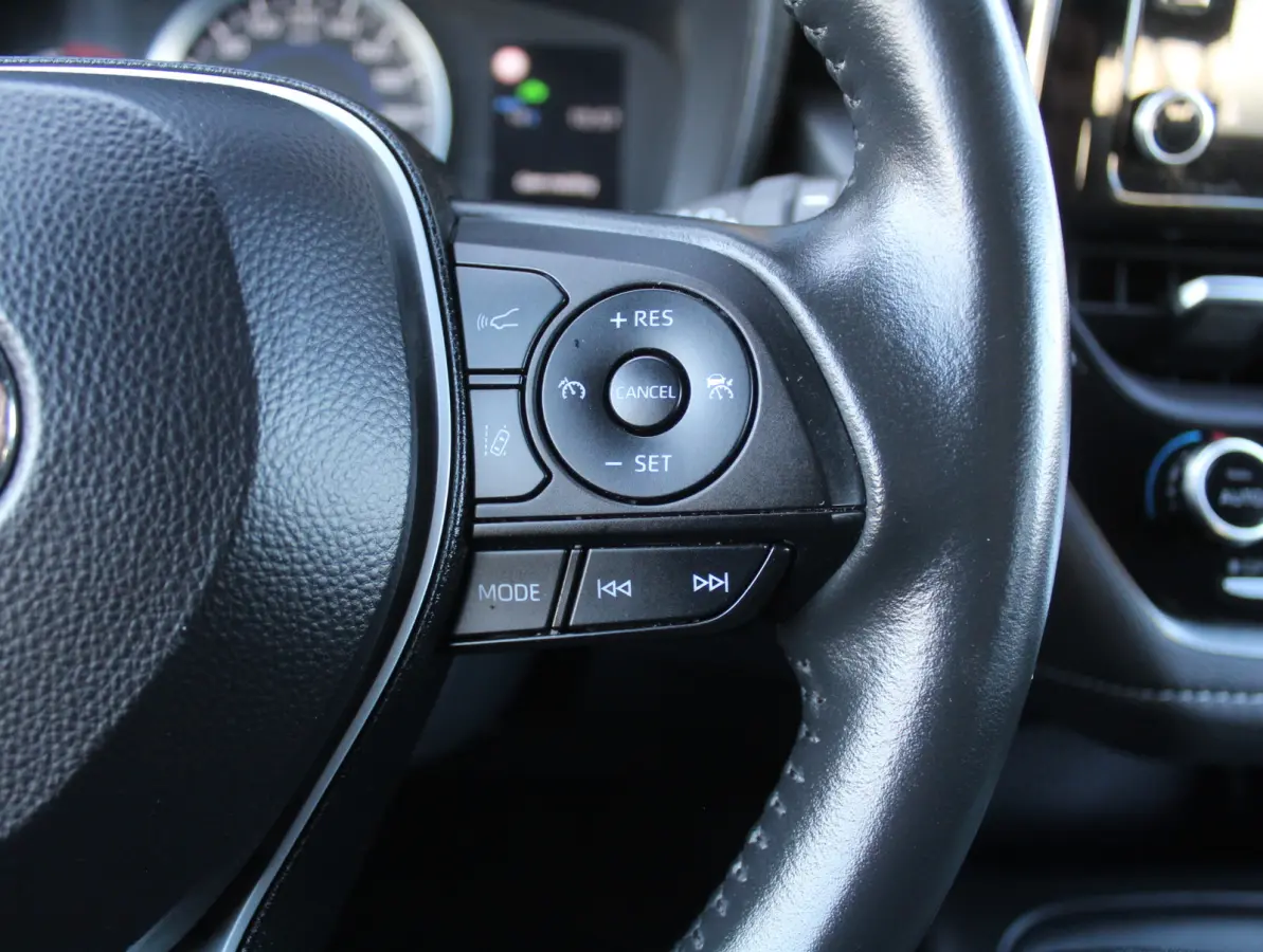 1.8 Hybrid Active CLIMATE | CAMERA | CARPLAY | LED | ADAPCRUISE | DAB | LMV16