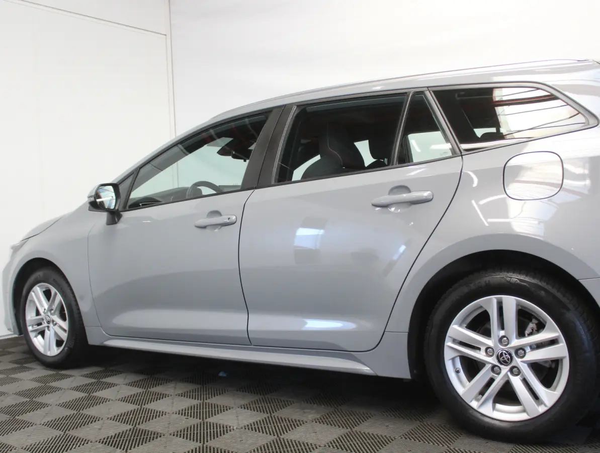 1.8 Hybrid Active CLIMATE | CAMERA | CARPLAY | LED | ADAPCRUISE | DAB | LMV16
