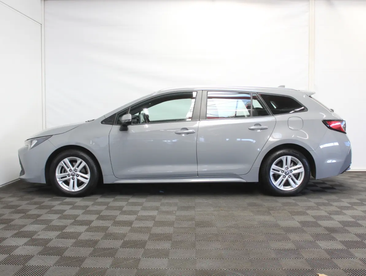 1.8 Hybrid Active CLIMATE | CAMERA | CARPLAY | LED | ADAPCRUISE | DAB | LMV16