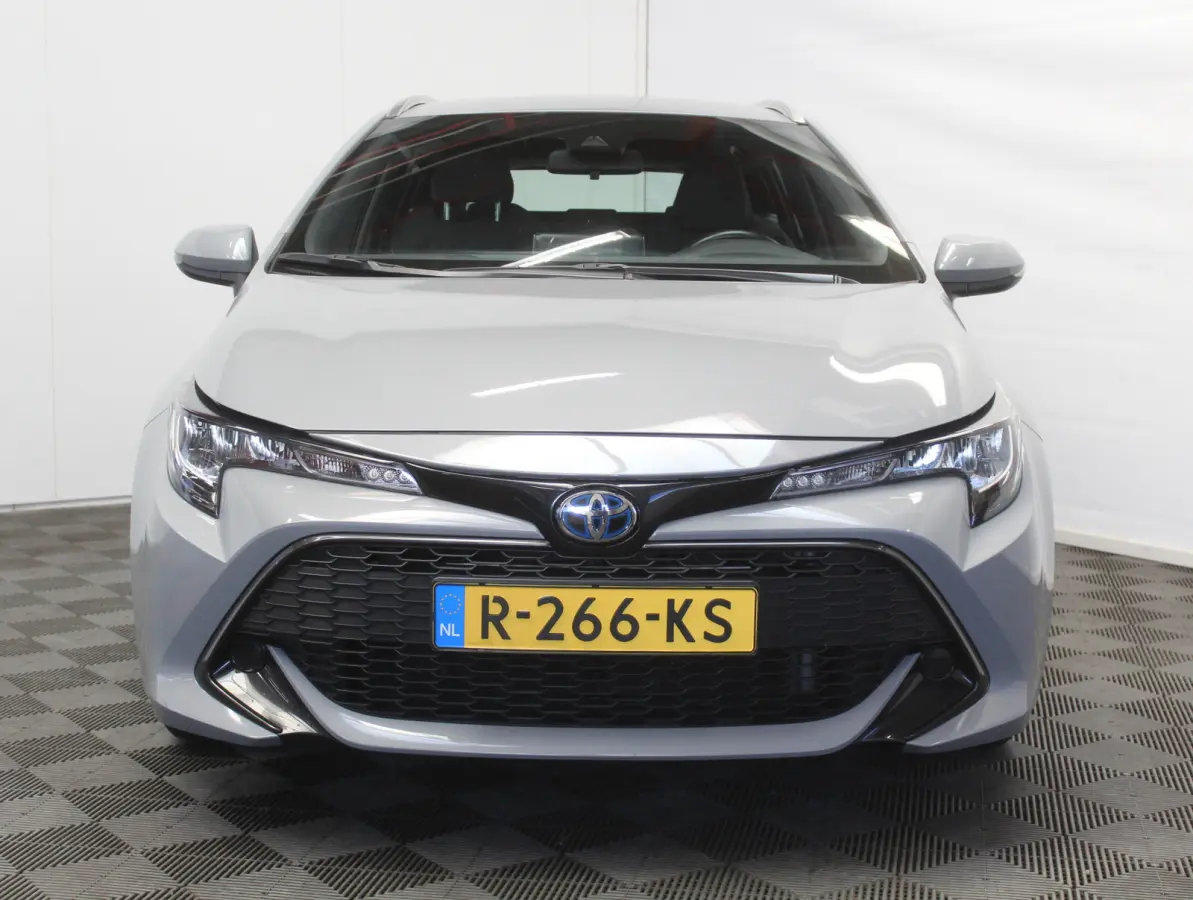1.8 Hybrid Active CLIMATE | CAMERA | CARPLAY | LED | ADAPCRUISE | DAB | LMV16