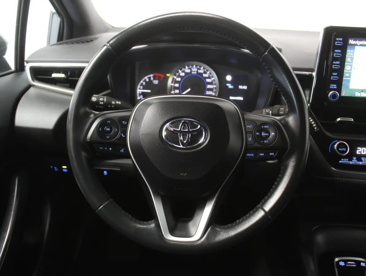 1.8 Hybrid Active CLIMATE | CAMERA | CARPLAY | LED | ADAPCRUISE | DAB | LMV16