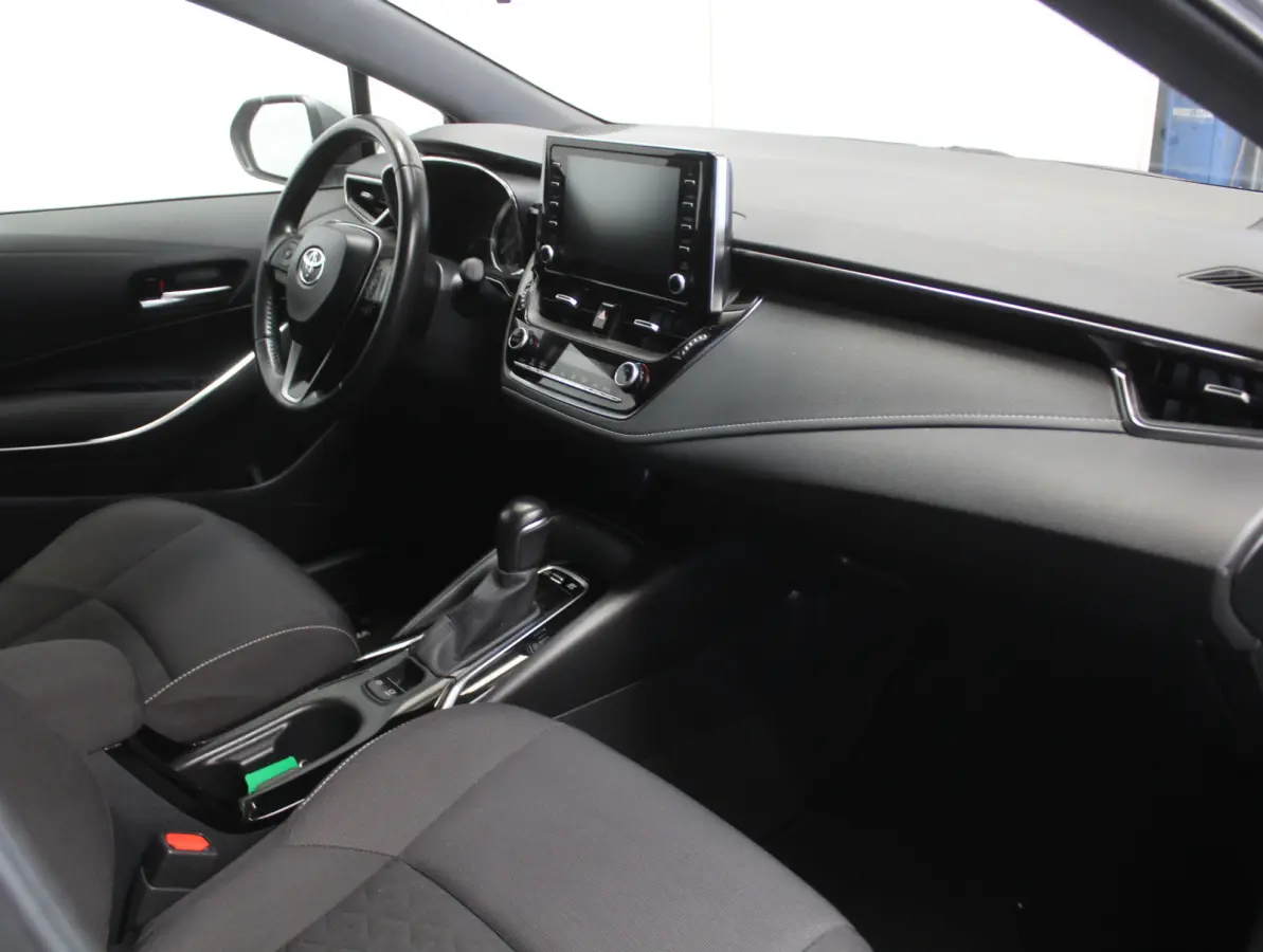 1.8 Hybrid Active CLIMATE | CAMERA | CARPLAY | LED | ADAPCRUISE | DAB | LMV16