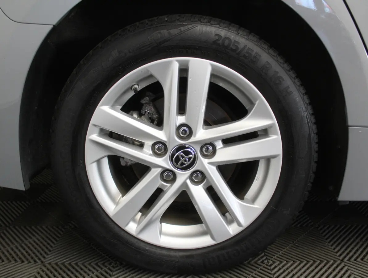 1.8 Hybrid Active CLIMATE | CAMERA | CARPLAY | LED | ADAPCRUISE | DAB | LMV16