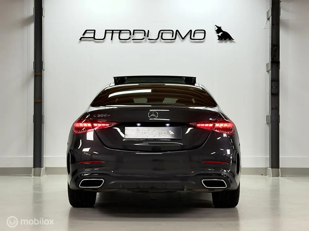 300 e AMG | Pano | Dodehoek | Camera | Leer/Alcantara | Matrix | Snelladen | Dynamic | Elek. Stoelen | Sfeer | SOH 99% | 550Nm | 313PK