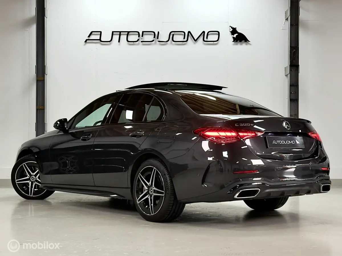 300 e AMG | Pano | Dodehoek | Camera | Leer/Alcantara | Matrix | Snelladen | Dynamic | Elek. Stoelen | Sfeer | SOH 99% | 550Nm | 313PK